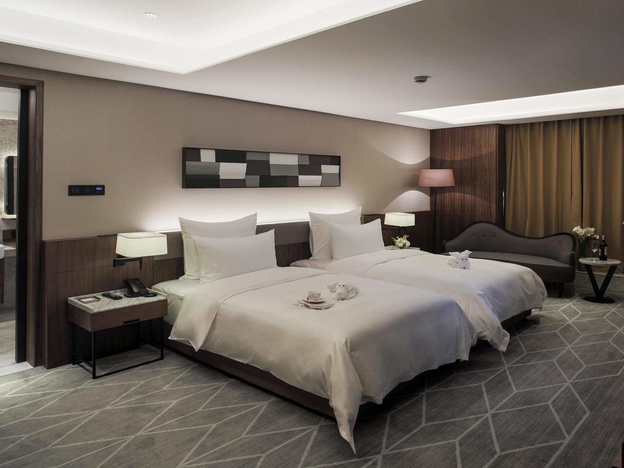 Chongqing The Lotus Hotel Екстериор снимка