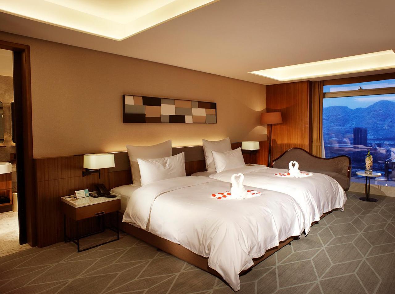 Chongqing The Lotus Hotel Екстериор снимка
